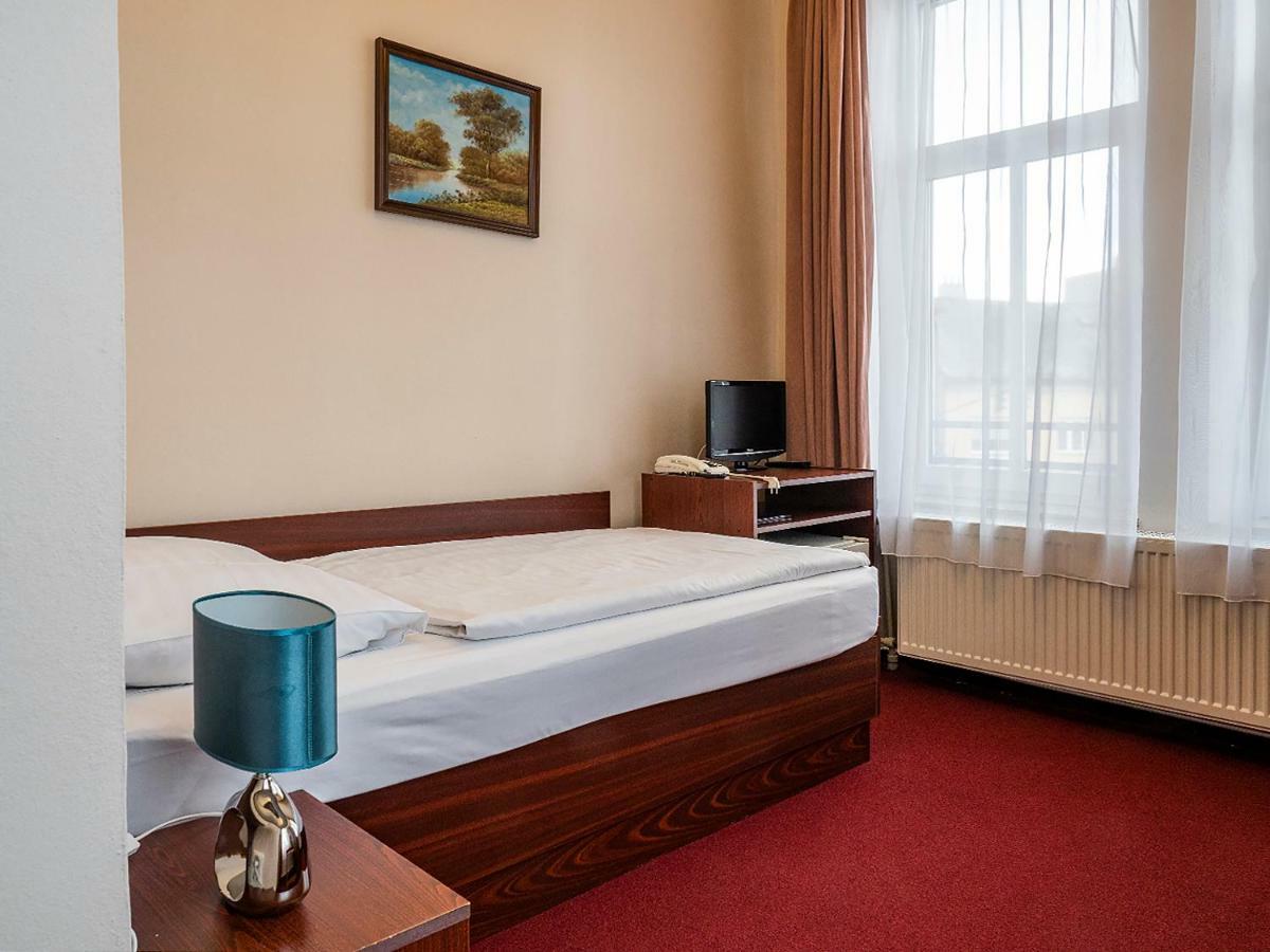 Hotel Olympia Ceska Lipa Exterior photo